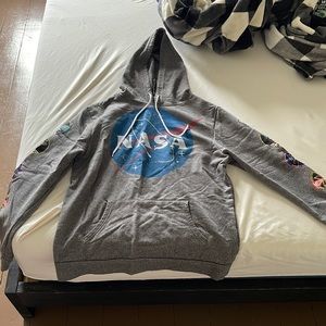 NASA Sweatshirt, size large